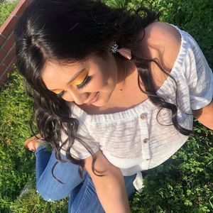 Meet your Posher, Ånnå Ëdïth dömïngüëz våzqüëz